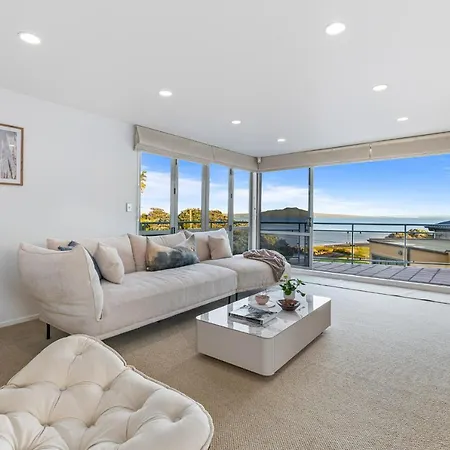 Waterfront Retreat - Seaview Villa